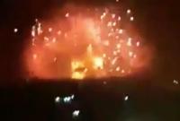Мощные удары по арсеналам Асада в Сирии вызвали землетрясение (видео)