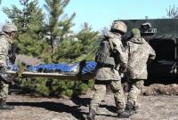 Окупанти стріляли біля Кам'янки та Водяного, один військовий отримав поранення