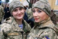 Порошенко: почти 18,7 тыс. мужчин и женщин с начала года записались на контракт в армию